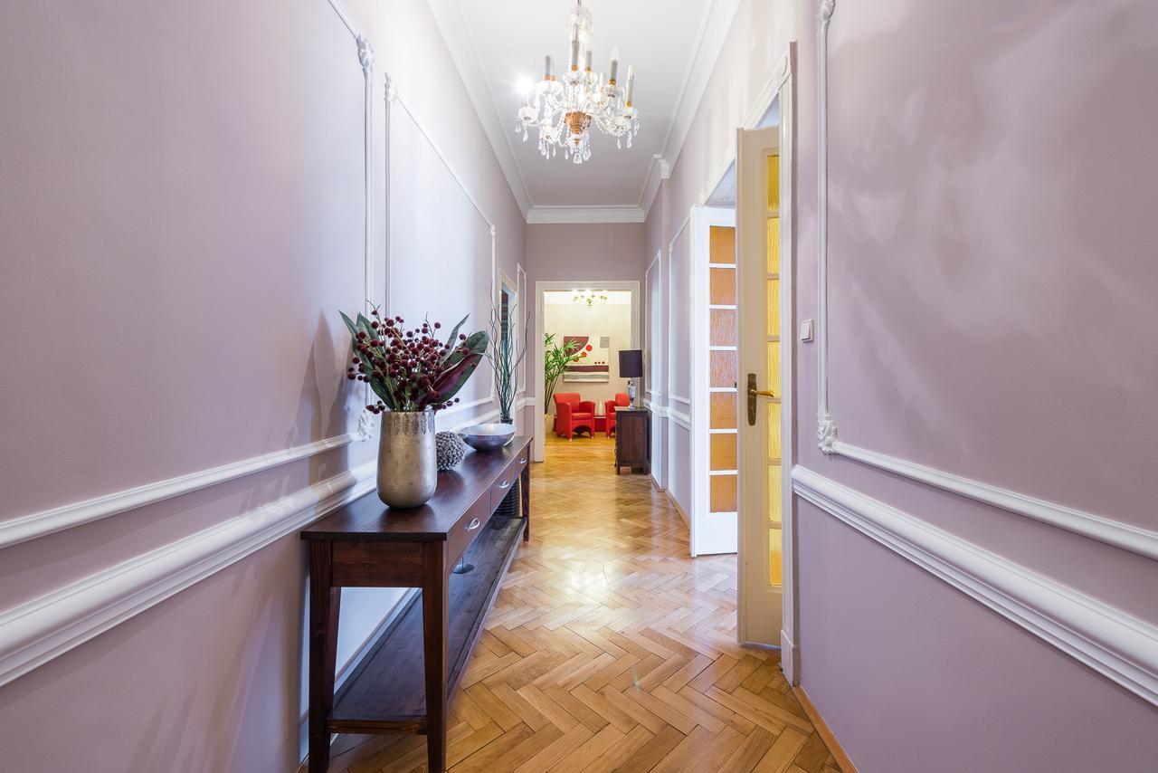 Wenceslas Square Apartment Prag Exteriör bild