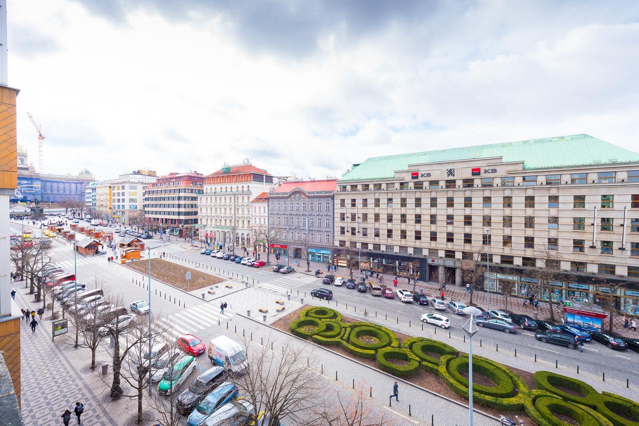Wenceslas Square Apartment Prag Exteriör bild